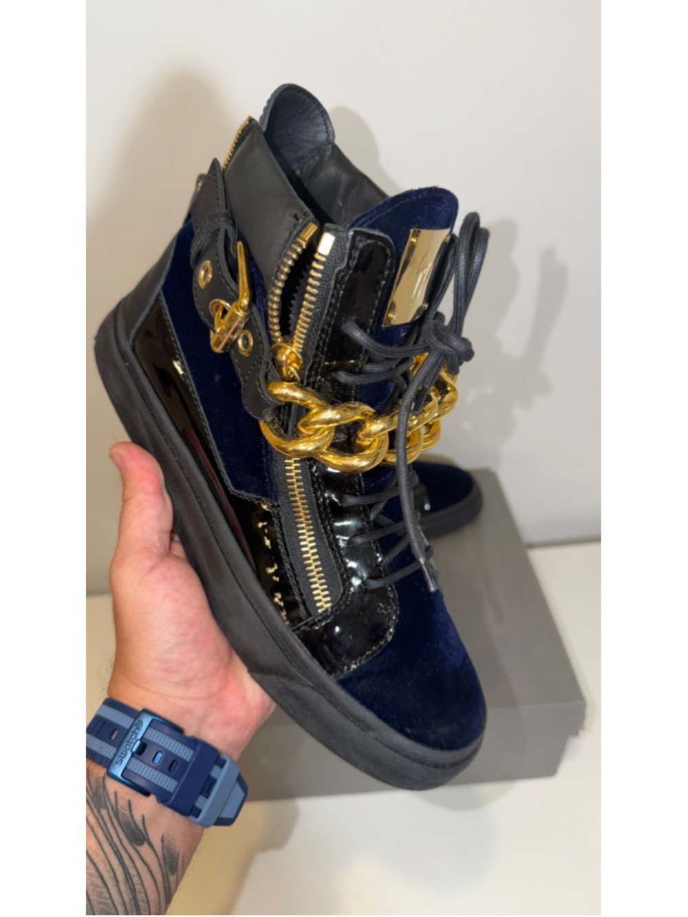 Giuseppe Zanotti Coby Navy Velvet High Top Sneakers Gold Chain EU 42 / US 9